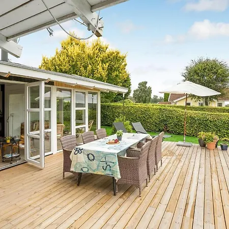 Brombaervaenget Ix Holiday home *
