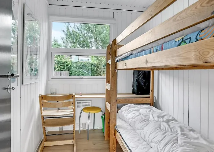 Brombaervaenget Ix Holiday home *